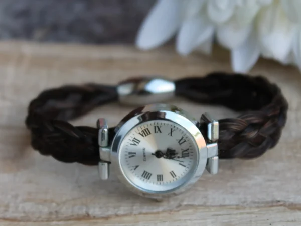 Pferdehaar Uhr rund Schmuck aus Pferdehaar Pferdehaarschmuck Pferdehaararmband mit Gravur