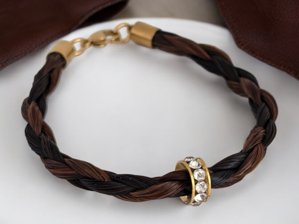 Pferdehaarschmuck Armband aus Pferdehaar mit einer goldenen Strassperle Schmuck aus Pferdehaar